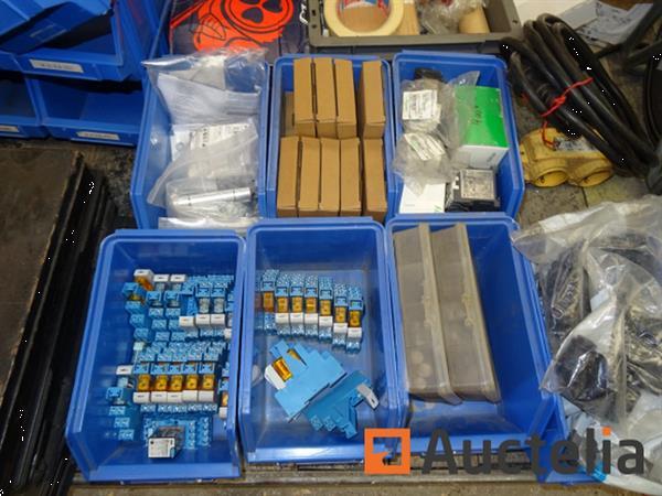 Grote foto 28 opbergbakken met inhoud doe het zelf en verbouw onderdelen en accessoires
