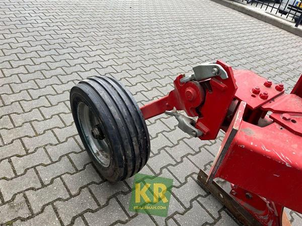 Grote foto niemeyer alphatop 50 wentelploeg 693315 agrarisch ploegen