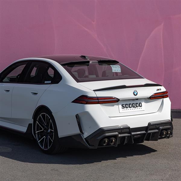 Grote foto dit betreft een bmw g90 m5 carbon dak spoiler auto onderdelen tuning en styling