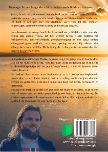 Grote foto de vrouw van magie boeken psychologie