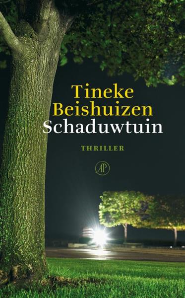 Grote foto schaduwtuin boeken thrillers