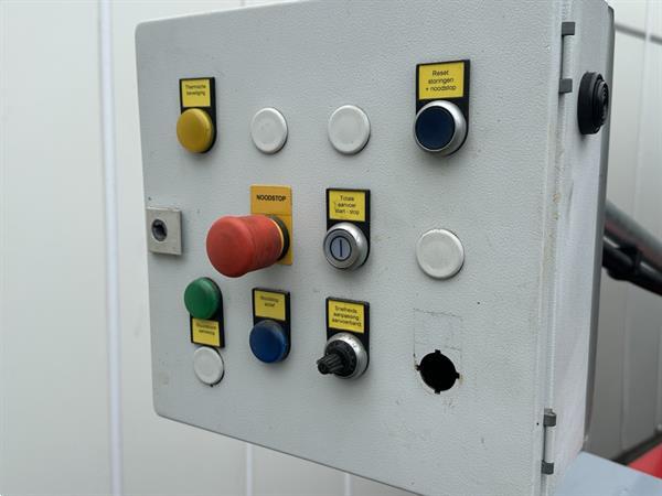 Grote foto aweta sk1 komkommersealmachine met toevoerband agrarisch tuinbouw