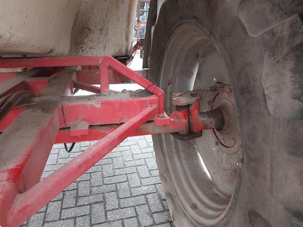 Grote foto agrifac cebeco 3033 getrokken veldspuit agrarisch onkruidbestrijding