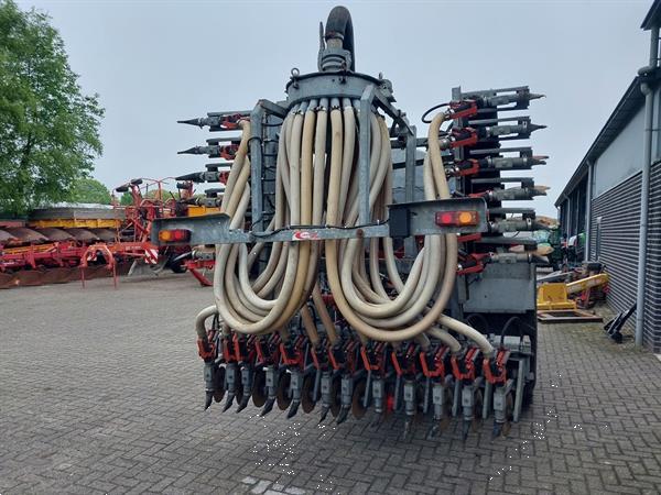 Grote foto ipsam 8500 liter mesttank met jako 480 zodebemester agrarisch mesttanks