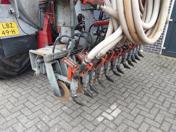 Grote foto ipsam 8500 liter mesttank met jako 480 zodebemester agrarisch mesttanks
