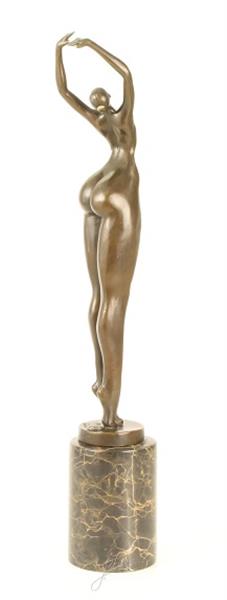 Grote foto een bronzen beeld sculptuur van een kunstzinnige naakte vrouw tuin en terras tuindecoratie