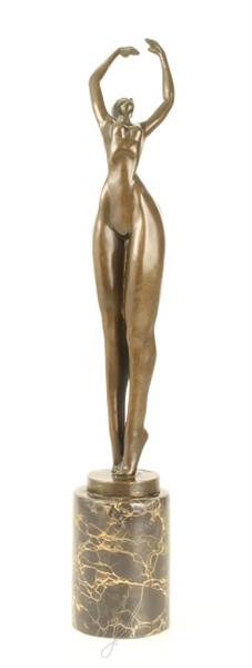 Grote foto een bronzen beeld sculptuur van een kunstzinnige naakte vrouw tuin en terras tuindecoratie