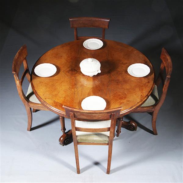 Grote foto ronde tilttop victoriaanse eetkamertafel in wild noten ca 1860 no.281415 antiek en kunst stoelen en banken