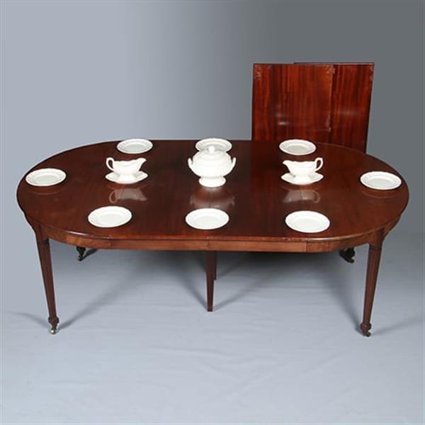 Grote foto louis seize coulissetafel ca 1800 met 4 inlegbladen verlengbaar tot 12 personen no.281420 antiek en kunst stoelen en banken