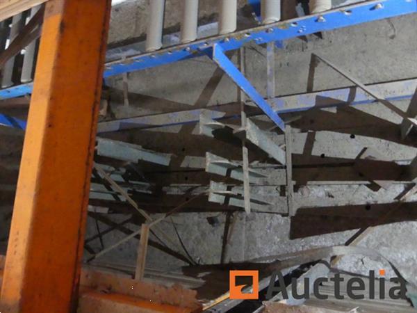 Grote foto aan de muur gemonteerd armrek doe het zelf en verbouw hefwerktuigen