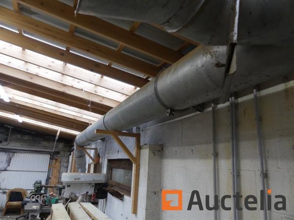 Grote foto werkplaats vacu m merk en model onleesbaar doe het zelf en verbouw ijzerwaren en bevestigingsmiddelen