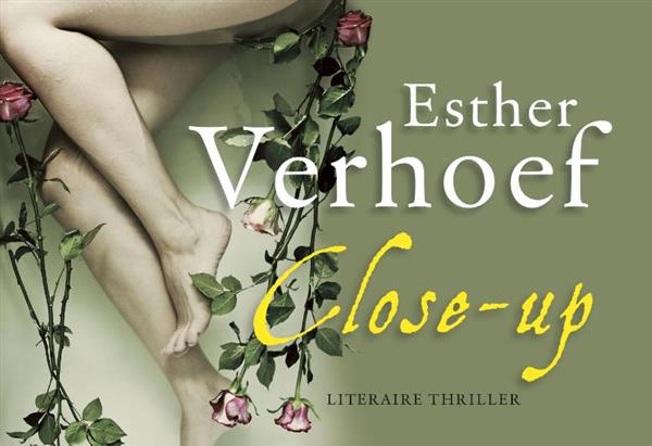 Grote foto close up dwarsligger boeken thrillers
