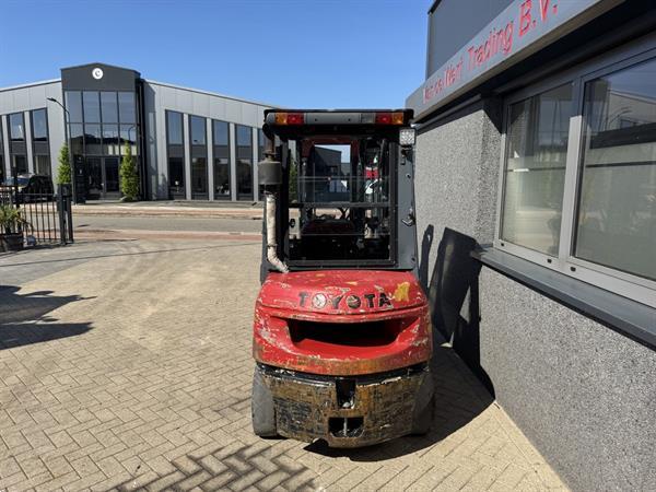 Grote foto toyota 02 7fdf25 triplo 470 freelift sideshift diesel 1999 agrarisch heftrucks