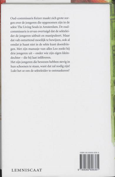 Grote foto gevangenis met een open deur boeken jeugd 13 jaar en ouder