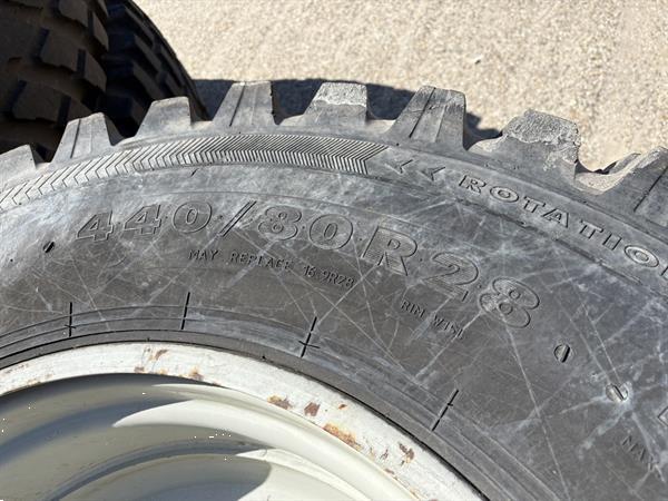 Grote foto nokian 540 80r38 en 440 80r28 agrarisch wielen