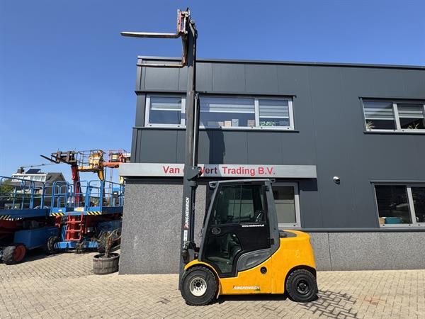 Grote foto jungheinrich dfg 435s triplo 530 freelift sideshift vorkversteller diesel 2014 agrarisch heftrucks