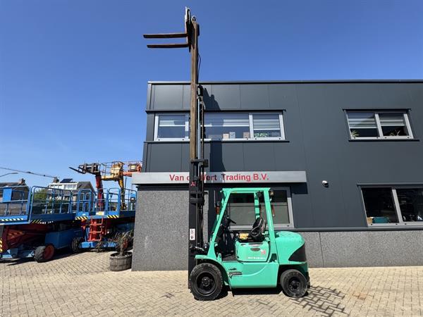Grote foto mitsubishi fd30k triplo 600 freelift sideshift diesel 1999 agrarisch heftrucks