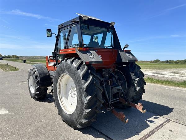 Grote foto new holland 180 90 dt agrarisch tractoren