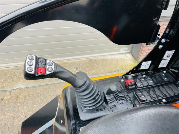Grote foto giant g2700 hd minishovel kniklader nieuw jubileum editie agrarisch shovels