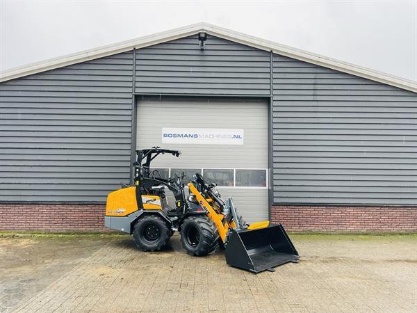 Grote foto giant g2700 hd minishovel kniklader nieuw jubileum editie agrarisch shovels