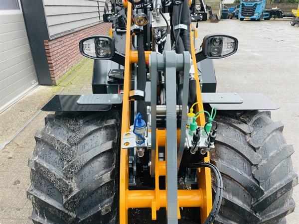 Grote foto giant g2700 hd minishovel kniklader nieuw jubileum editie agrarisch shovels