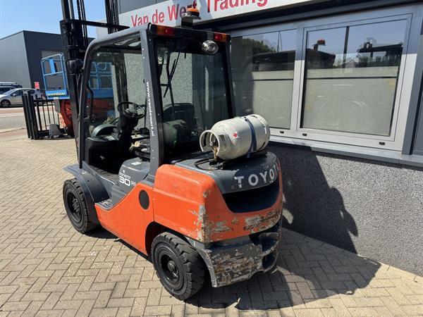 Grote foto toyota 02 8fgf30 duplo 370 sideshift vorkversteller lpg 2008 agrarisch heftrucks