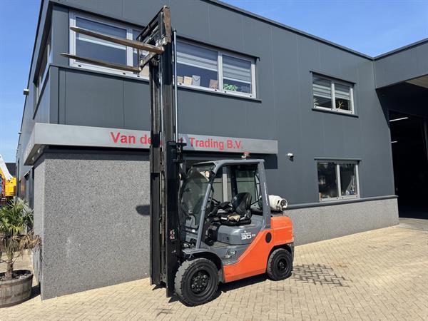 Grote foto toyota 02 8fgf30 duplo 370 sideshift vorkversteller lpg 2008 agrarisch heftrucks
