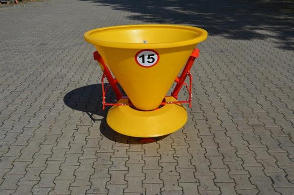 Grote foto kraffter jp300 kunstmeststrooier agrarisch mechanisatie
