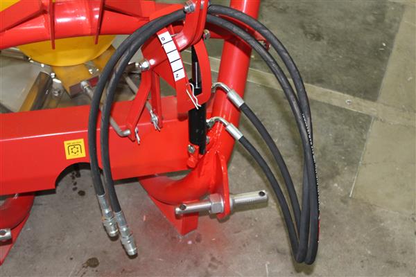 Grote foto kraffter jp300 kunstmeststrooier agrarisch mechanisatie