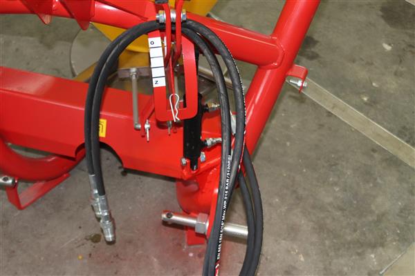 Grote foto kraffter jp300 kunstmeststrooier agrarisch mechanisatie