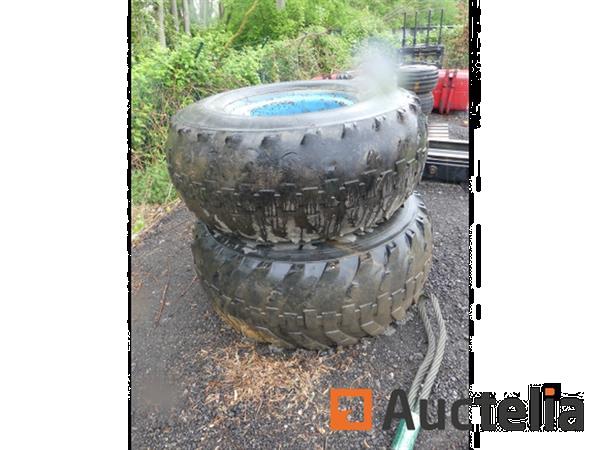 Grote foto 2 wielen voor otico h19 machine agrarisch wielen