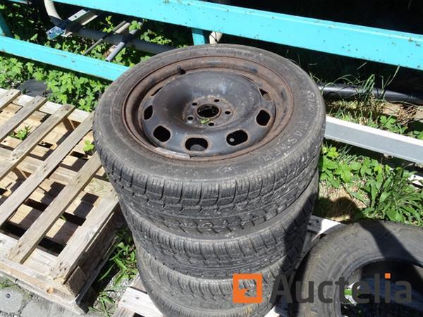 Grote foto 4 winterbanden op sunny 185 55r15 velgen agrarisch wielen