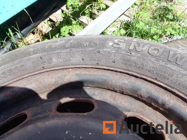 Grote foto 4 winterbanden op sunny 185 55r15 velgen agrarisch wielen