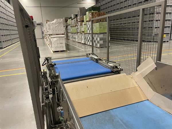 Grote foto acb kistenkantelaar met doseertransportband agrarisch tuinbouw