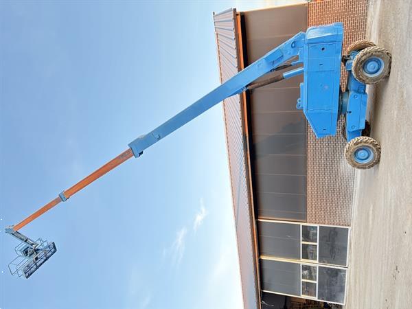 Grote foto hoogwerker aichi sp21aj telescoophoogwerker doe het zelf en verbouw hoogwerkers