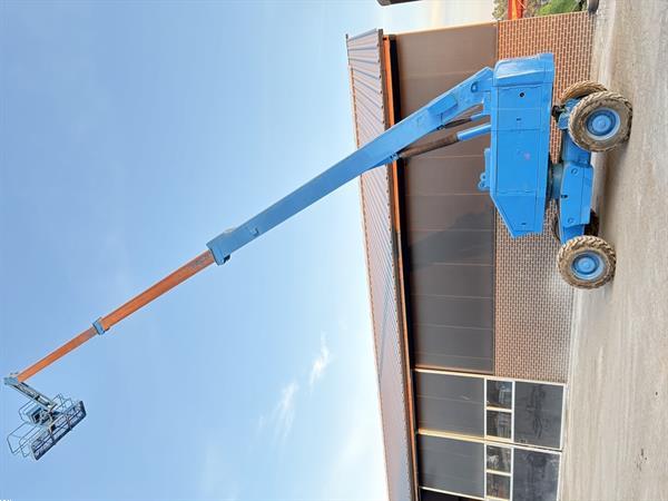 Grote foto hoogwerker aichi sp21aj telescoophoogwerker doe het zelf en verbouw hoogwerkers