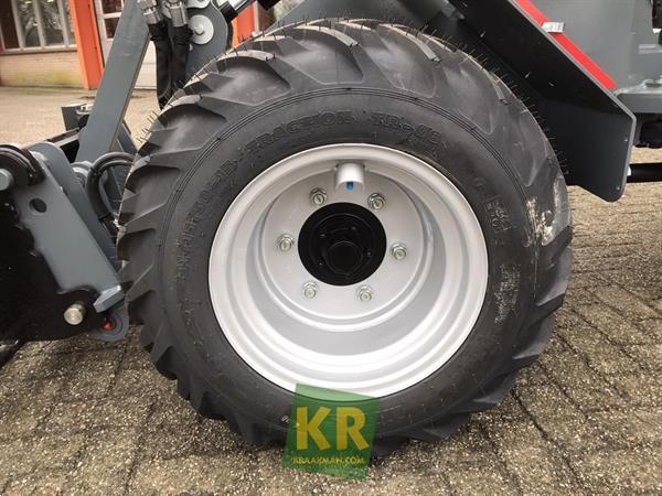 Grote foto giant g2700e 28169 agrarisch akkerbouw