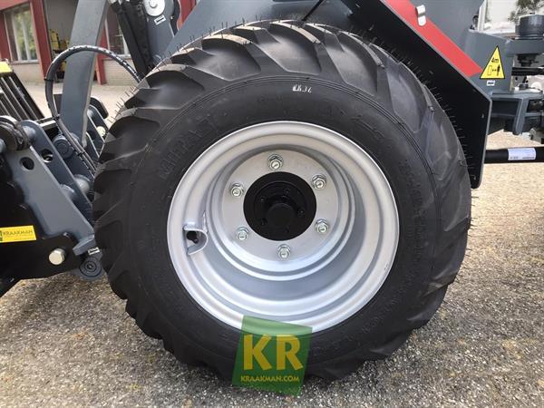 Grote foto giant g2200e 28161 agrarisch akkerbouw