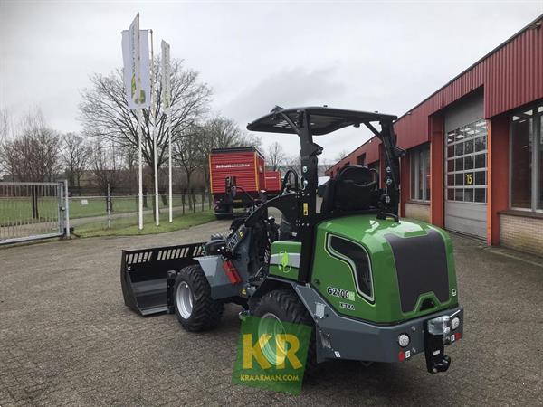 Grote foto giant g2700e 28208 agrarisch akkerbouw