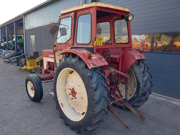 Grote foto international 423 agrarisch tractoren