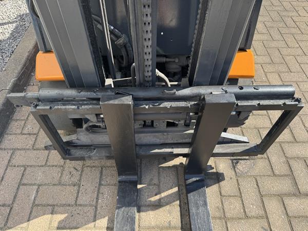 Grote foto vs 22178 elektrische triplex container heftruck still r20 15 sideshift agrarisch heftrucks