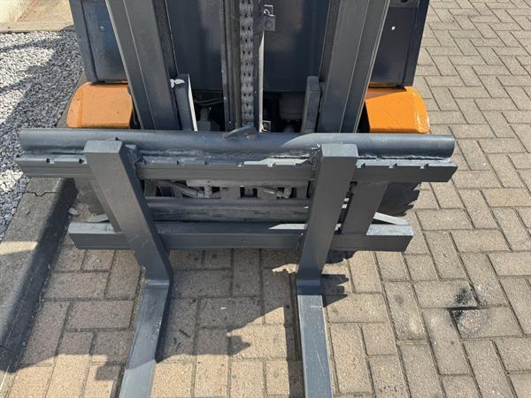 Grote foto vs 22177 elektrische triplex heftruck still r20 18 sideshift agrarisch heftrucks
