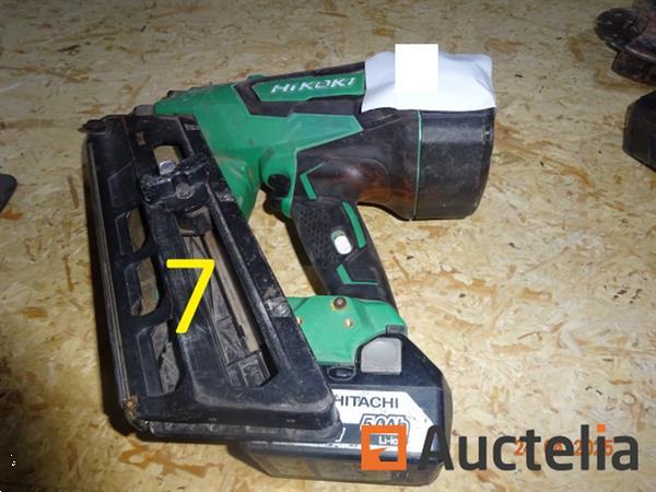 Grote foto 1 accu aangedreven spijkermachine met accu maar zonder oplader van hikoki doe het zelf en verbouw onderdelen en accessoires