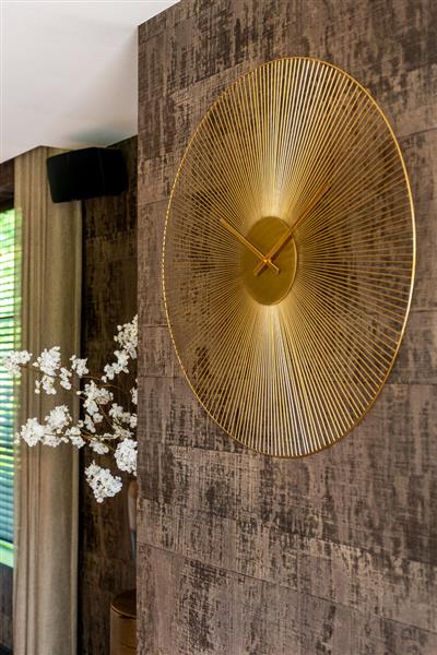 Grote foto klok audrey goud richmond interiors huis en inrichting eettafels