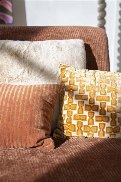 Grote foto pillow mosa beige by boo huis en inrichting eettafels