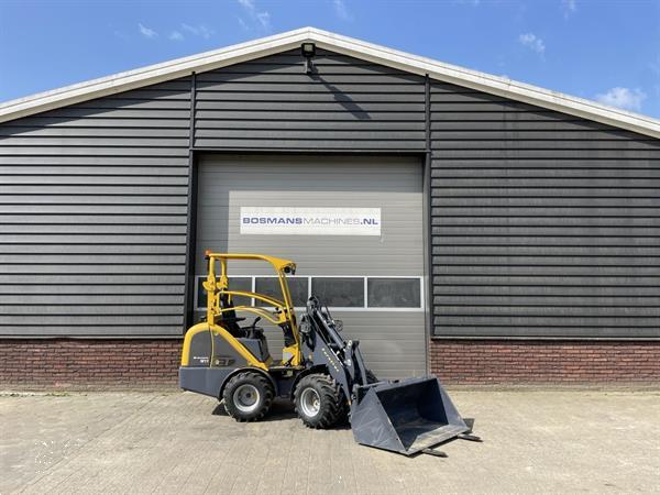 Grote foto eurotrac w11 m minishovel kniklader bj 2024 60 uur 299 lease agrarisch shovels