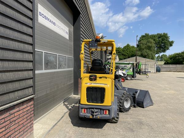 Grote foto eurotrac w11 m minishovel kniklader bj 2024 60 uur 299 lease agrarisch shovels