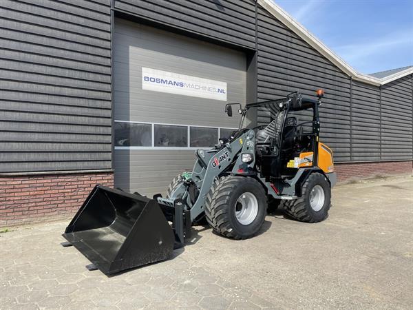 Grote foto giant g3500 shovel nieuw 795 lease agrarisch shovels