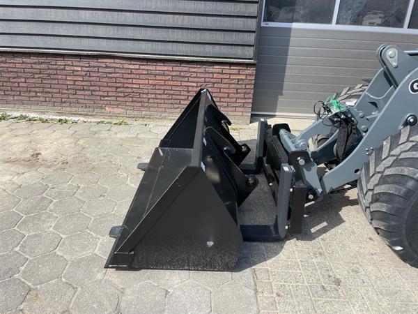 Grote foto giant g3500 shovel nieuw 795 lease agrarisch shovels