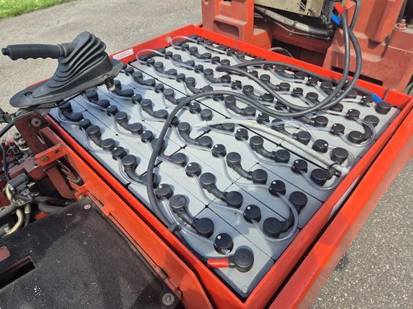 Grote foto linde e30 600 02 3 ton mast 2f320 5476 uur. agrarisch heftrucks